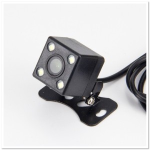 Камера заднего вида Eplutus CM-60Р (квадратная с подсветкой) Камера заднего вида Eplutus CM-60Р (квадратная с подсветкой)