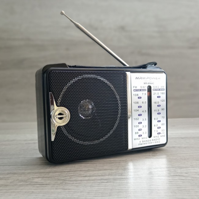 Радиоприемник MR-606 (питание сетевое 220 V, батарейки R20)