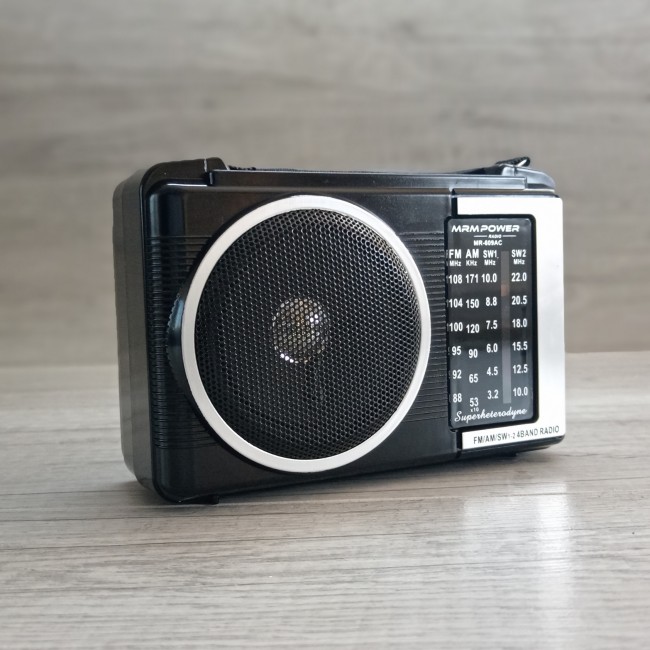 Радиоприемник MR-609 (питание сетевое 220 V, батарейки R20) Радиоприемник MR-609 (питание сетевое 220 V, батарейки R20)