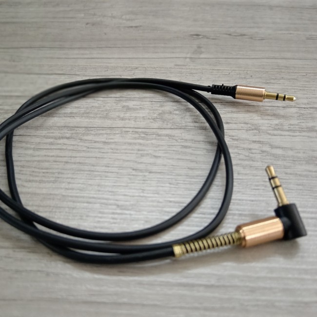 Кабель AUX STiX S-02 ВИТОЙ угловой резиновый 1,5 метра  в коробке Кабель AUX STiX S-02 ВИТОЙ угловой резиновый 1,5 метра  в коробке