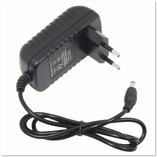 СЗУ для цифровых устройств 7.7V (0,5А) разъем 5,5 / 2,5 (для ККМ "Меркурий")