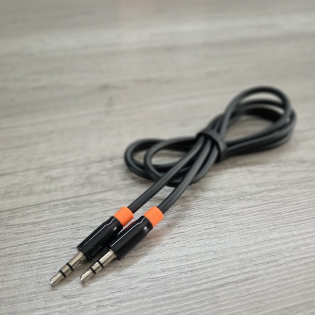 Кабель AUX STiX S-04 PREMIUM силиконовый 1 метр Кабель AUX STiX S-04 PREMIUM силиконовый 1 метр