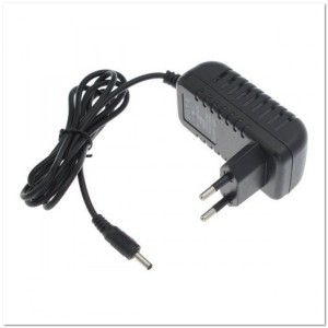 СЗУ для цифровых устройств 12V (2,5А) разъем 3,5 / 1,35 LP-21 СЗУ для цифровых устройств 12V (2,5А) разъем 3,5 / 1,35 LP-21