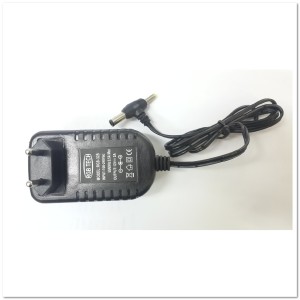 СЗУ для цифровых устройств 12V (2А) 2 разъема RG-325/315 (4.0*1.7/5.5*2.5) СЗУ для цифровых устройств 12V (2А) 2 разъема RG-325/315 (4.0*1.7/5.5*2.5)