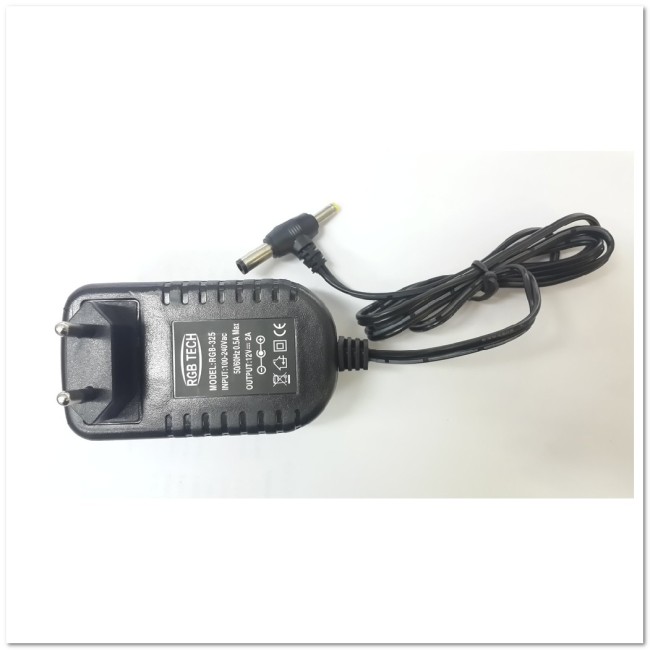 СЗУ для цифровых устройств 12V (2А) 2 разъема RG-325/315 (4.0*1.7/5.5*2.5)